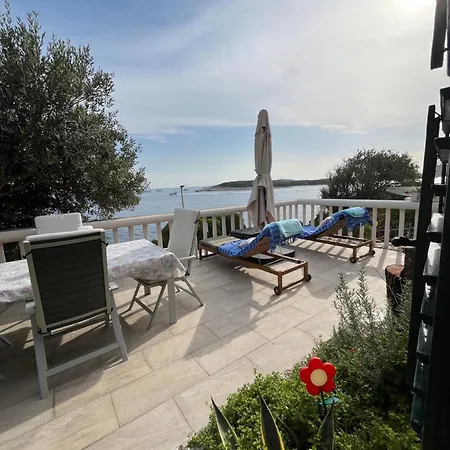 Cvjetan Daire Hvar Town