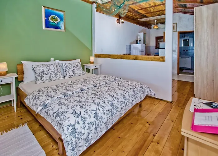 아파트 Cvjetan 흐바르