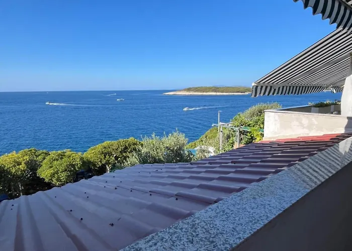 아파트 Cvjetan 흐바르