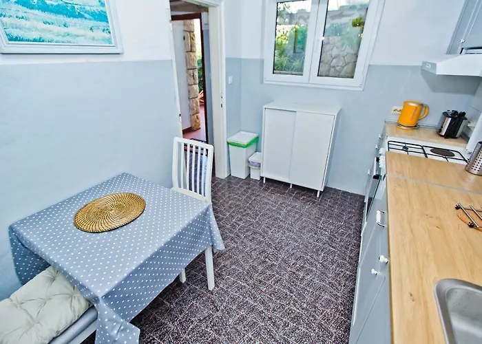 아파트 Cvjetan 흐바르