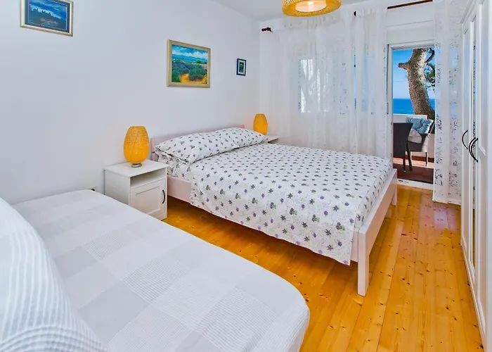 Cvjetan 아파트 흐바르